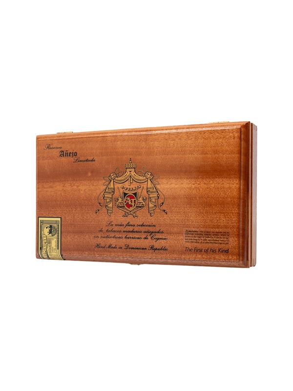 Arturo Fuente Anejo Shark cigar