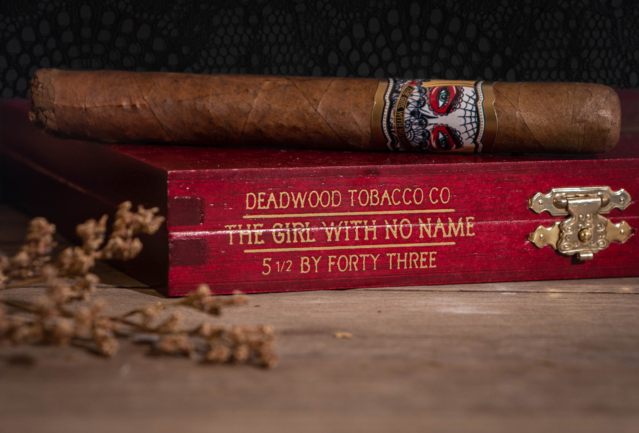 Drew Estate Deadwood — Girl With a Dom Heart cigar