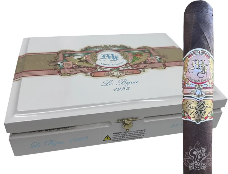 My Father Le Bijou 1922 cigar and white box